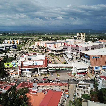 Viven Hotel Laoag Dış mekan fotoğraf