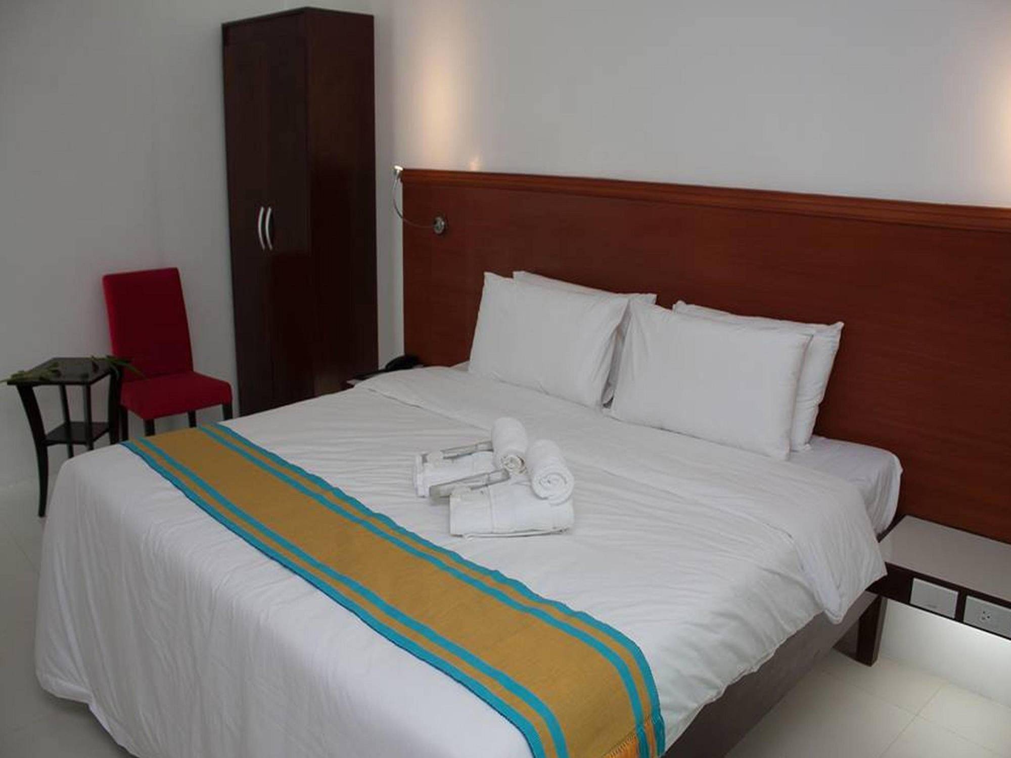 Viven Hotel Laoag Dış mekan fotoğraf